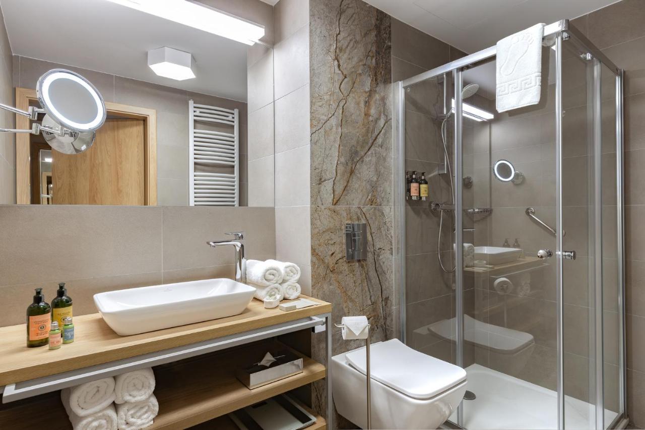 Platinum Mountain Hotel&Spa Szklarska Poreba Extérieur photo A modern bathroom