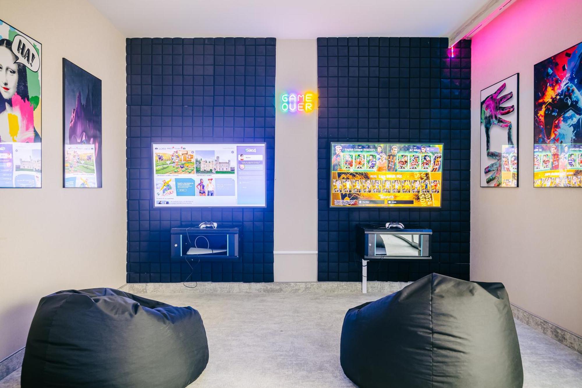 Platinum Mountain Hotel&Spa Szklarska Poreba Extérieur photo The gaming room at the YouTube Space LA