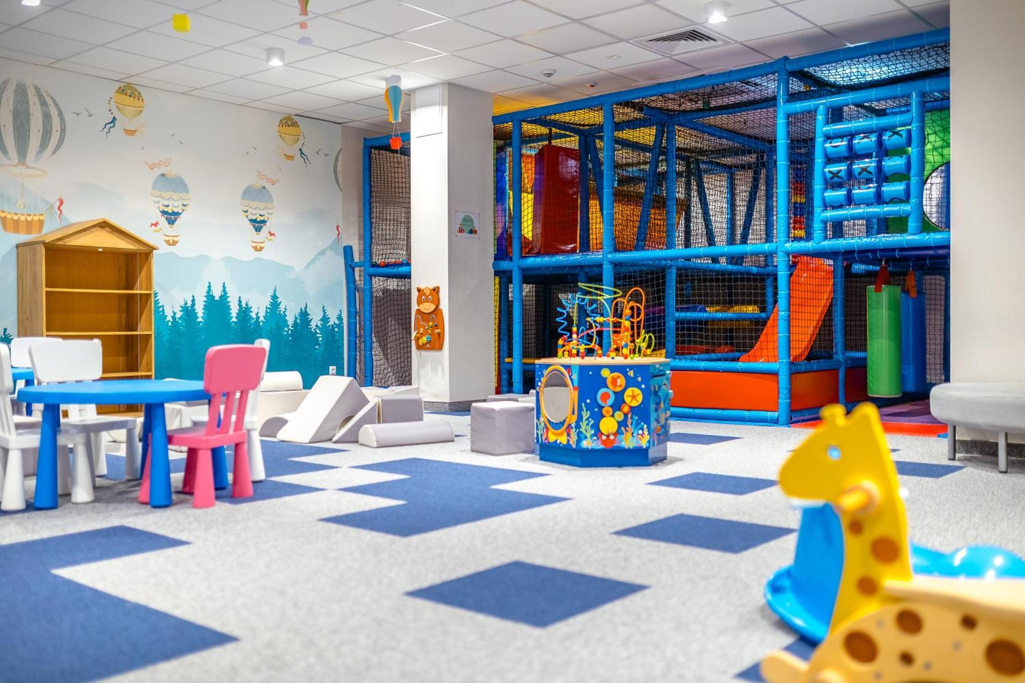 Platinum Mountain Hotel&Spa Szklarska Poreba Extérieur photo An indoor playground