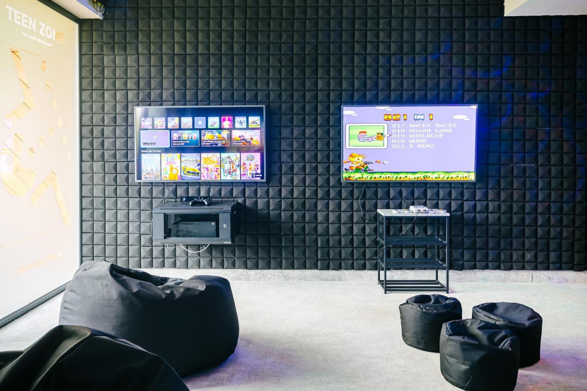 Platinum Mountain Hotel&Spa Szklarska Poreba Extérieur photo The Xbox Game Lounge at the 2019 Consumer Electronics Show